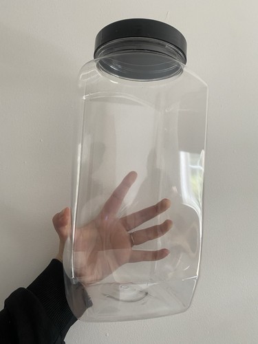 Square plastic jar - square,