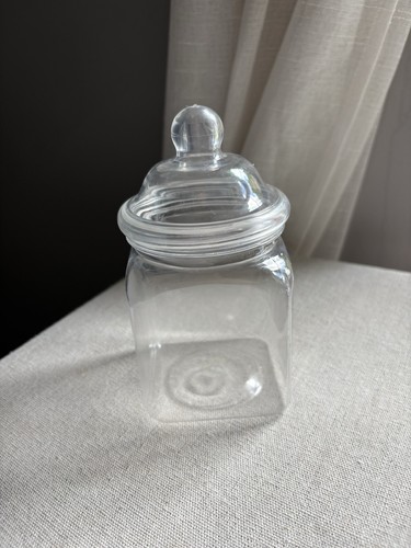 Small plastic screw - top, sweet